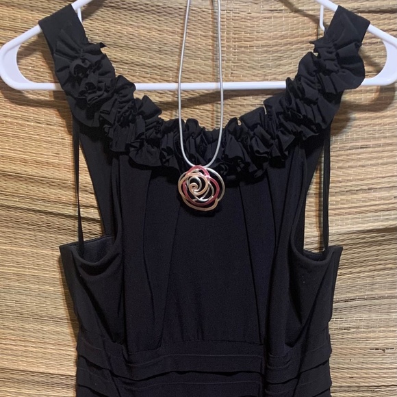 Black/to the knee cocktail dress - Picture 1 of 8